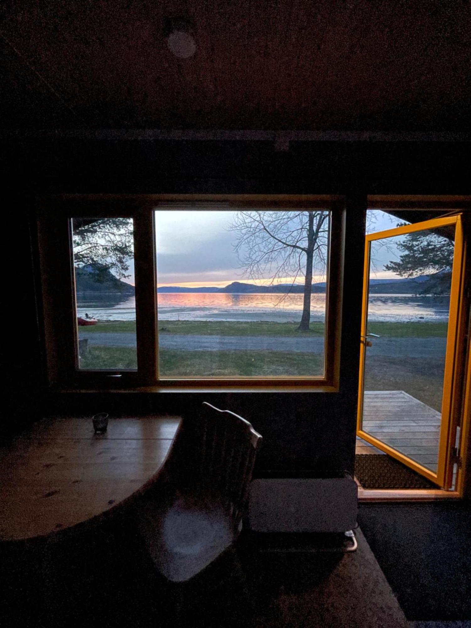 Fugelvagen, Cabins And Glamping Alvund Экстерьер фото