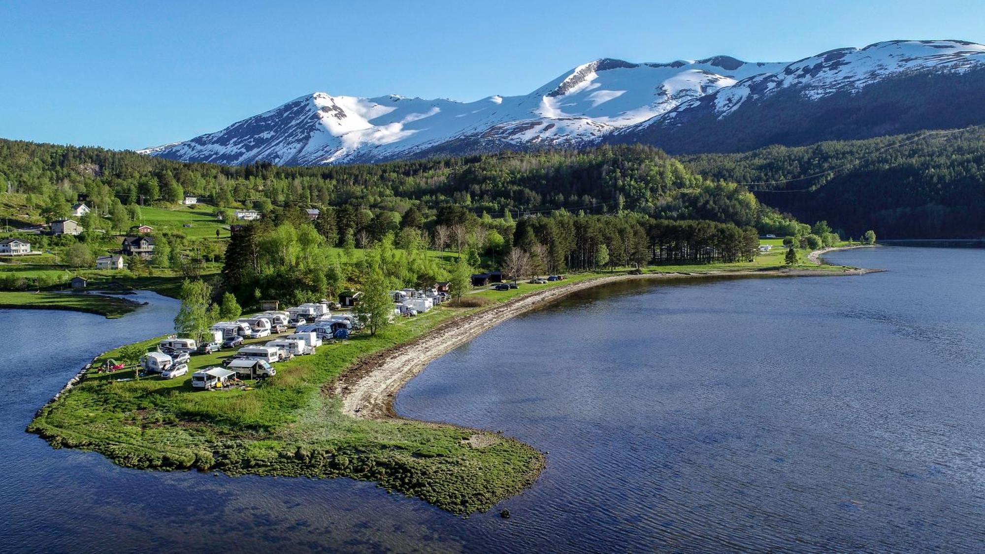 Fugelvagen, Cabins And Glamping Alvund Экстерьер фото