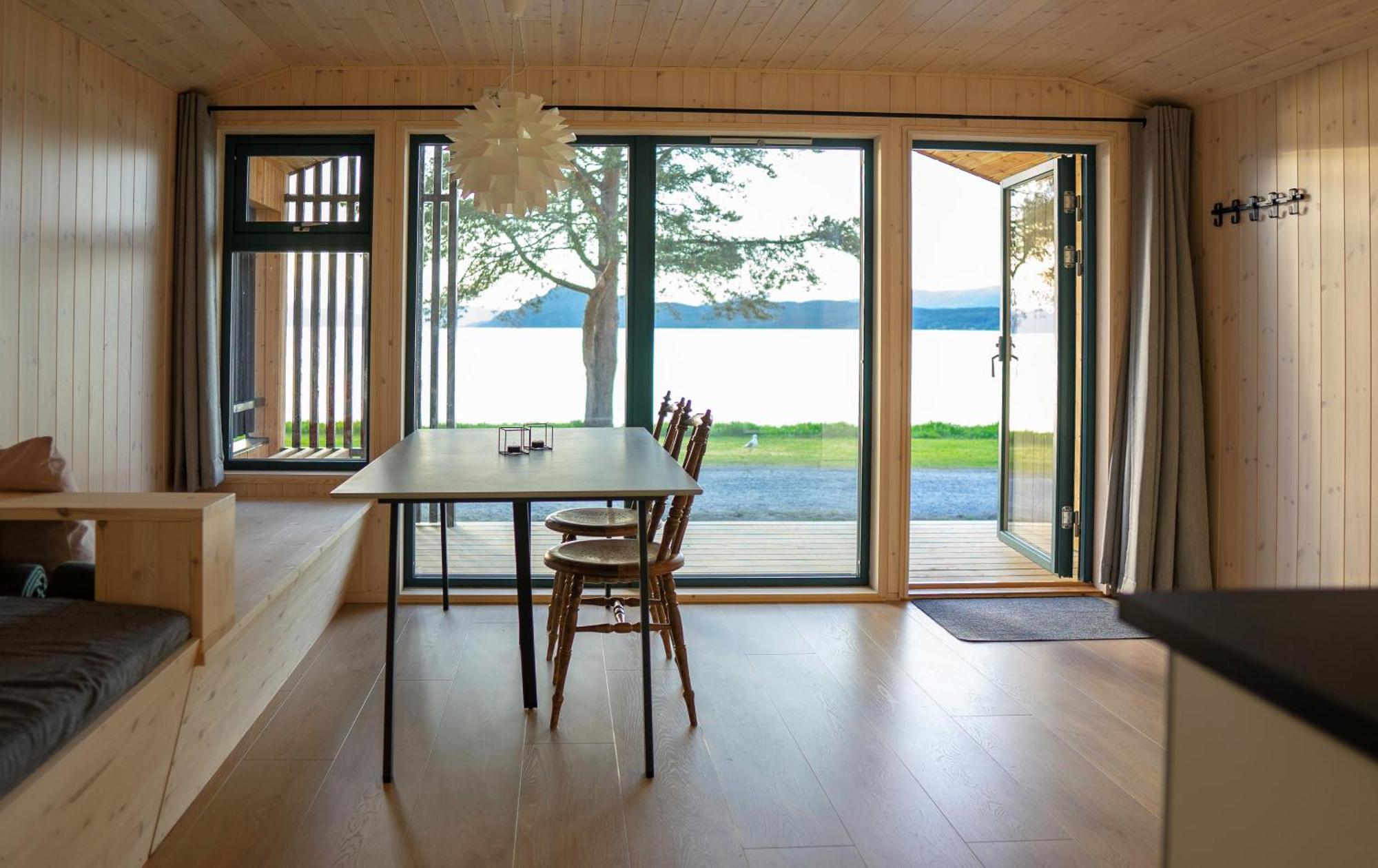 Fugelvagen, Cabins And Glamping Alvund Экстерьер фото
